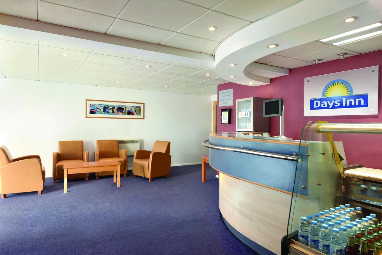 Days Inn Hotel Membury Lambourn المظهر الخارجي الصورة